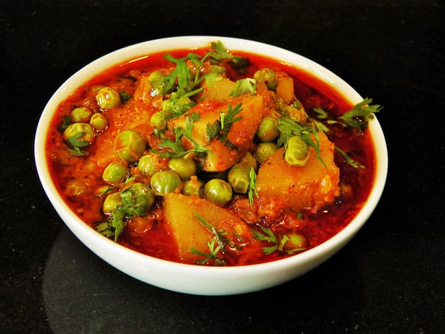 Matar Batata Bhaji - Marathi Recipe