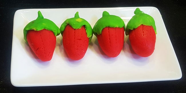 Strawberry Burfi