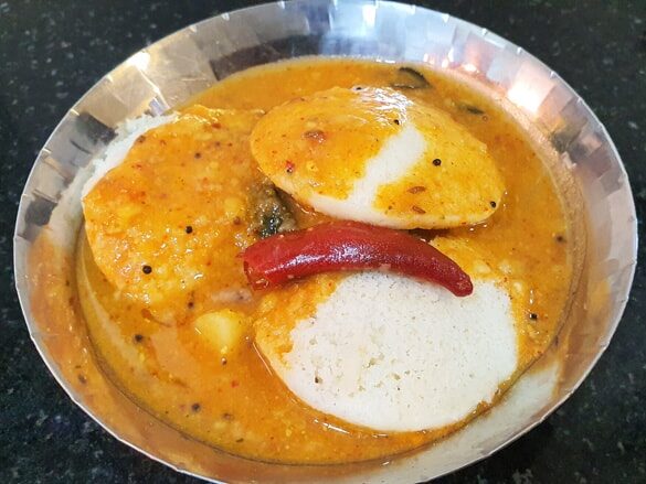 Udupi Style Sambar and Chutney - Marathi Recipe