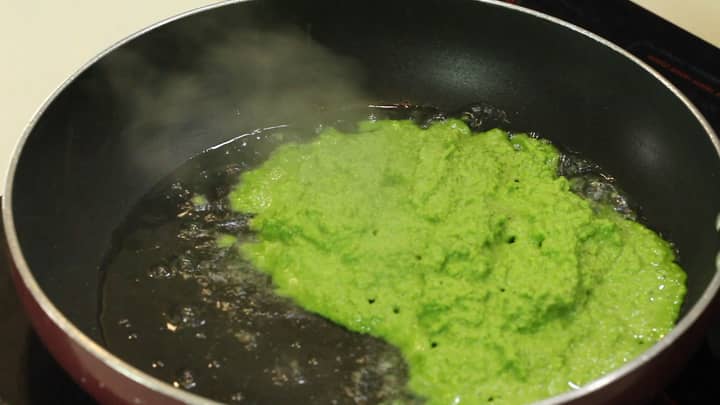 Add green masala into hot oil