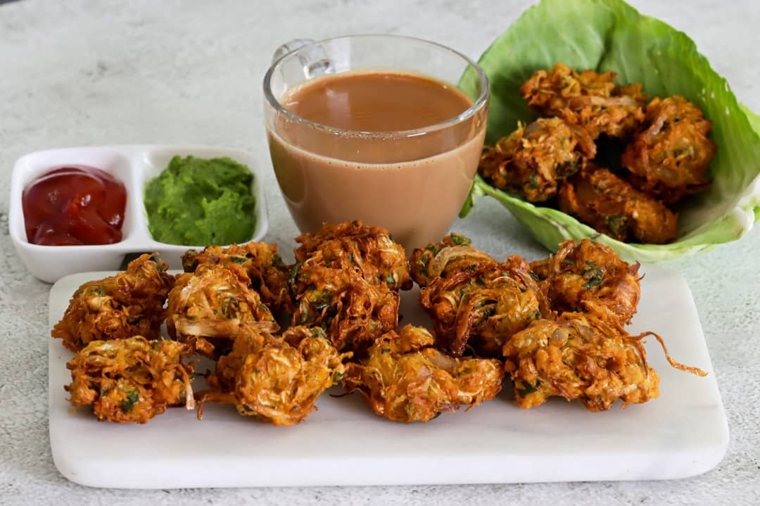 Crispy and Crunchy Kobi Pakoda | Madhura's Recipe
