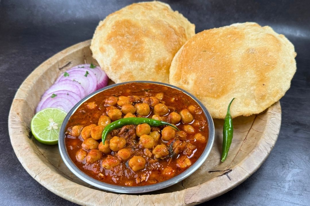 Restaurant Style Chole Bhature Madhura s Recipe