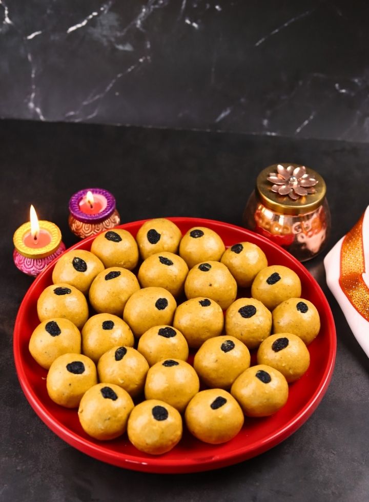 Besan Ladoo
