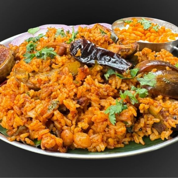 Crispy and Crunchy Til Papdi