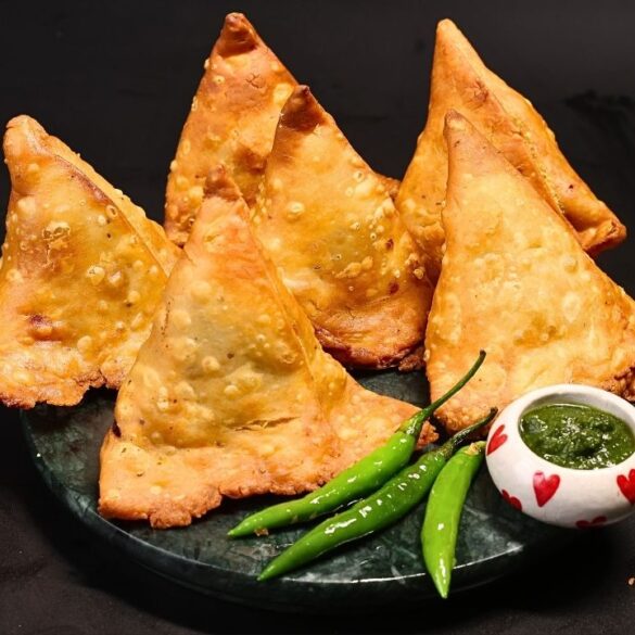 Crunchy Crispy Samosa