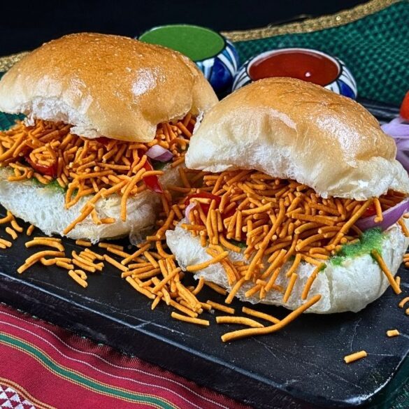 Zanzanit Kolhapuri Shev Pav